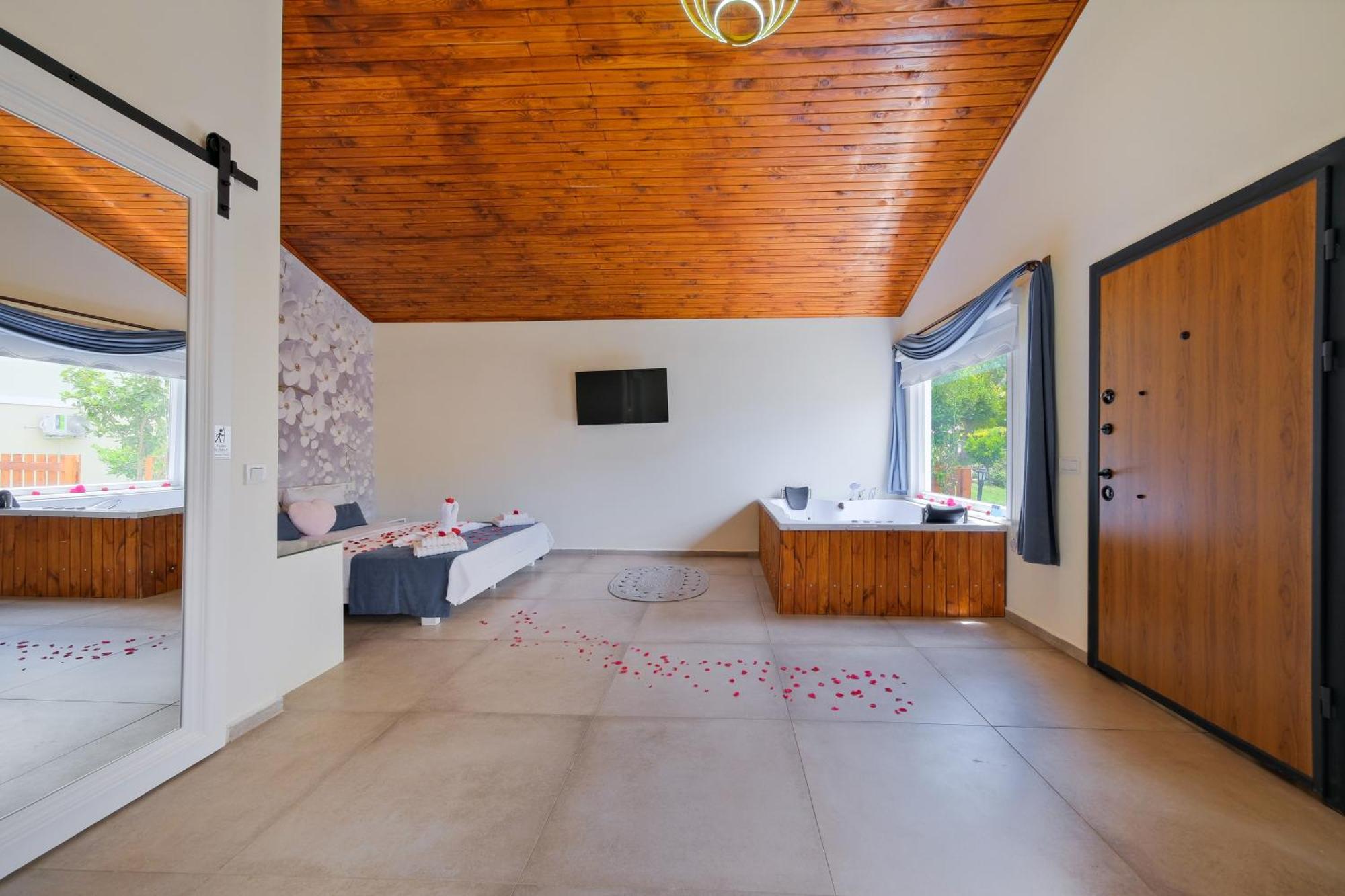 Larimar Suite Hotel Ολουντενίζ Εξωτερικό φωτογραφία